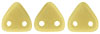 CzechMates Triangle 6mm (loose) : Sueded Gold Opaque Lt Beige