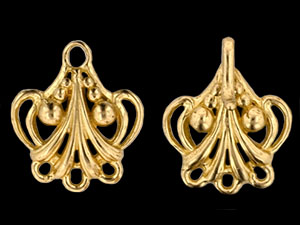 Nouveau Fleur De Lis Toggle : Gold