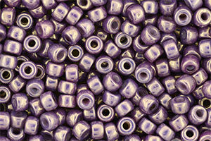 Matubo Seed Bead 6/0 (loose) : Luster - Violet Chalk