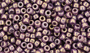 Matubo Seed Bead 8/0 (loose) : Luster - Violet Chalk