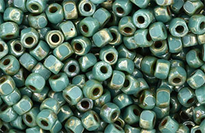 Matubo 3-Cut Seed Bead 6/0 (loose) : Green Turquoise - Silver Picasso