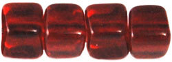 Cubes 6/7mm (loose) : Garnet