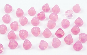 Nugget 11/10mm (loose) : Milky Pink