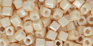 TOHO - Cube 4mm : Opaque-Lustered Lt Beige