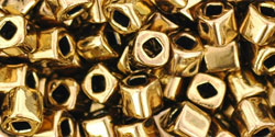 TOHO - Cube 4mm : Antique Bronze