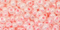 TOHO - Magatama 3mm : Ceylon Innocent Pink