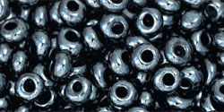 TOHO - Magatama 3mm : Metallic Hematite